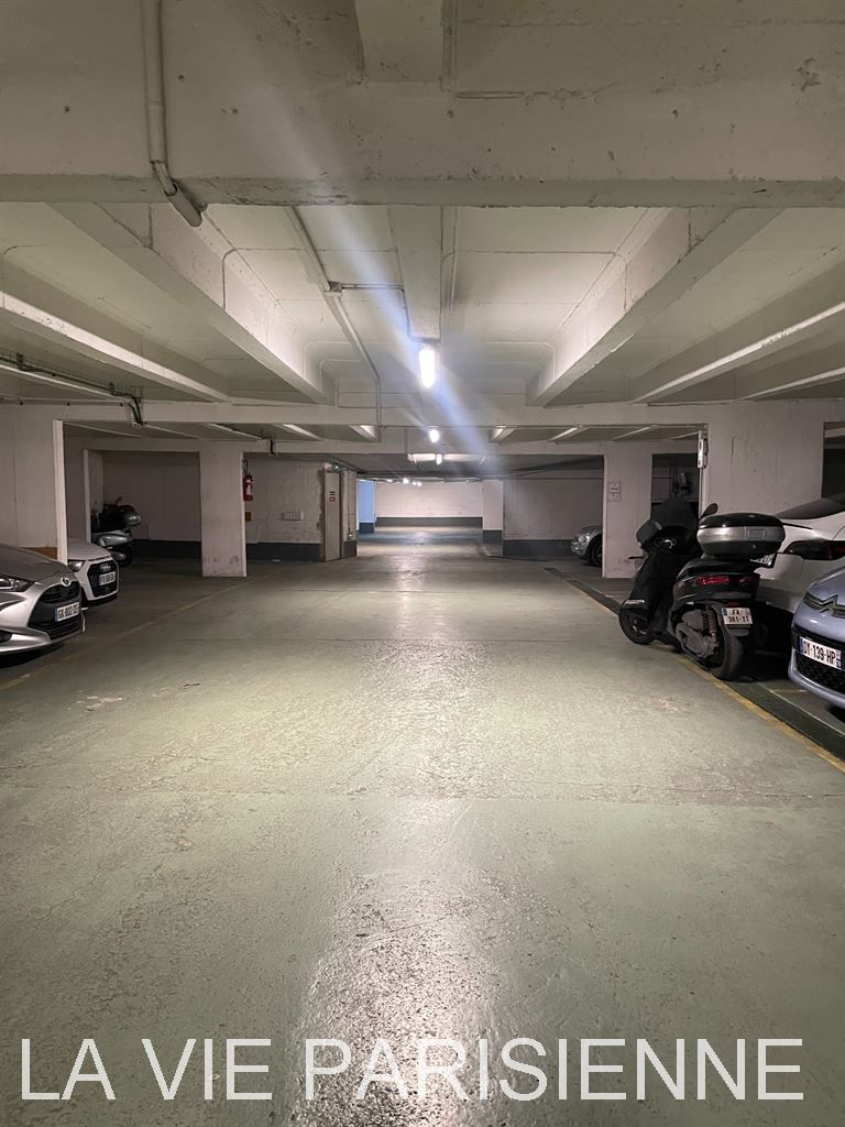 parking en vente sur PARIS (75015)