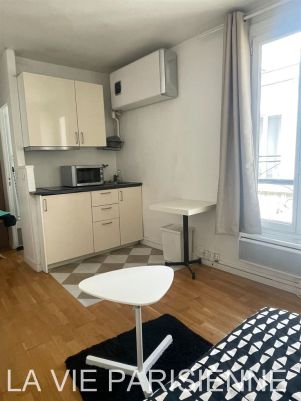 studio en location sur PARIS (75009)