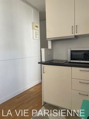 studio en location sur PARIS (75009)