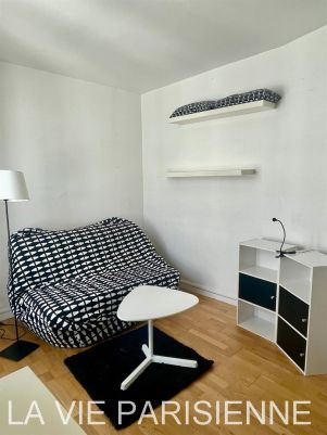 studio en location sur PARIS (75009)