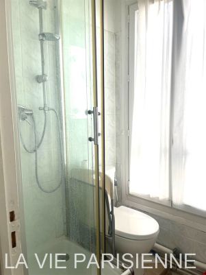 studio en location sur PARIS (75009)