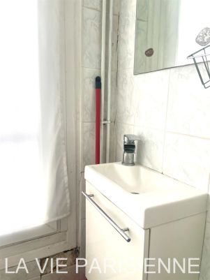 studio en location sur PARIS (75009)