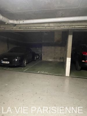 parking intérieur en location sur PARIS (75015)