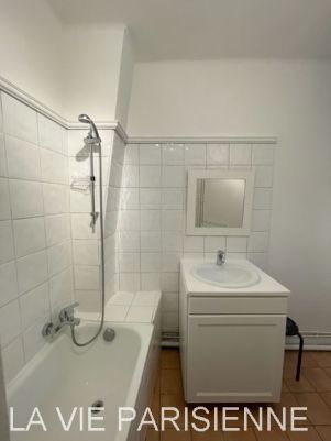 studio en location sur PARIS (75015)