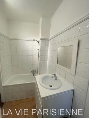 studio en location sur PARIS (75015)